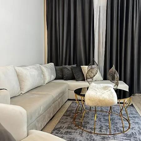 Apartmán New Luxury Flat Near Mall Of
