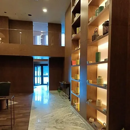 New Luxury Flat Near Mall Of *