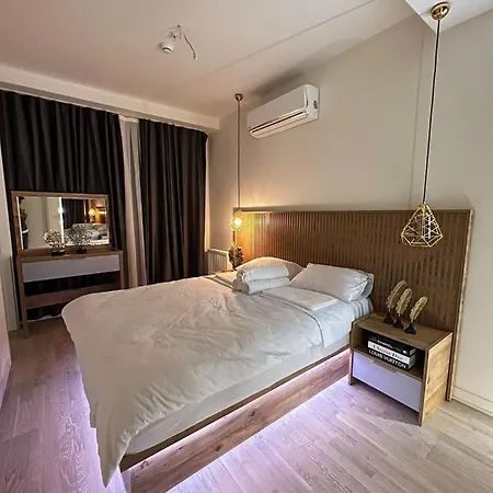 New Luxury Flat Near Mall Of اسطنبول