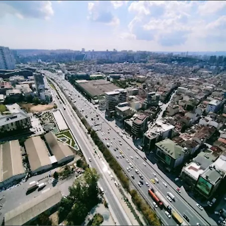New Luxury Flat Near Mall Of
