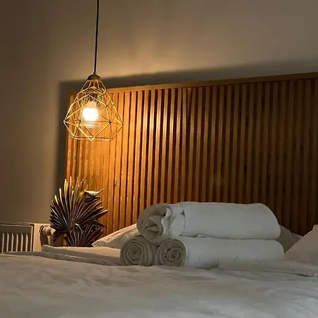 New Luxury Flat Near Mall Of شقة اسطنبول