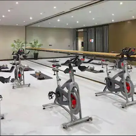 Apartment New Luxury Flat Near Mall Of *