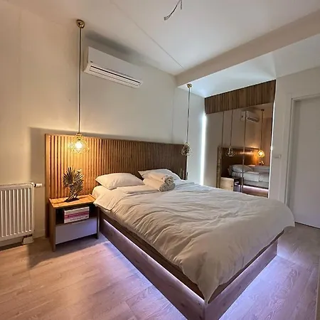 New Luxury Flat Near Mall Of Apartment Istanbul